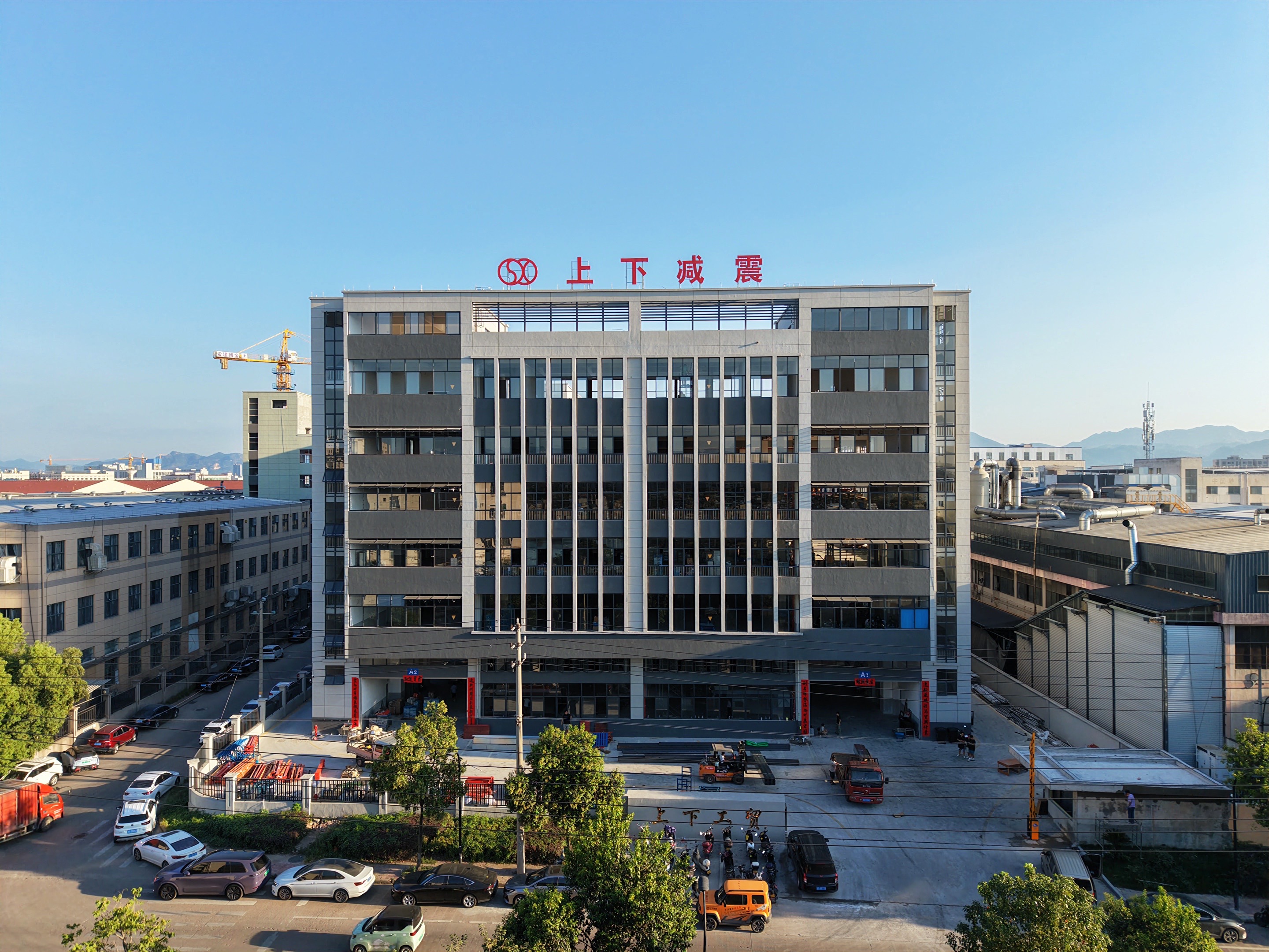 Ovatko kiinalaiset tuotemerkit tekemässä uuden harppauksen viisumivapaan politiikan alle? Yrityksemme vie ydintuotteet Motospring 2026 -tapahtumaan valloittaakseen Itä-Euroopan markkinat